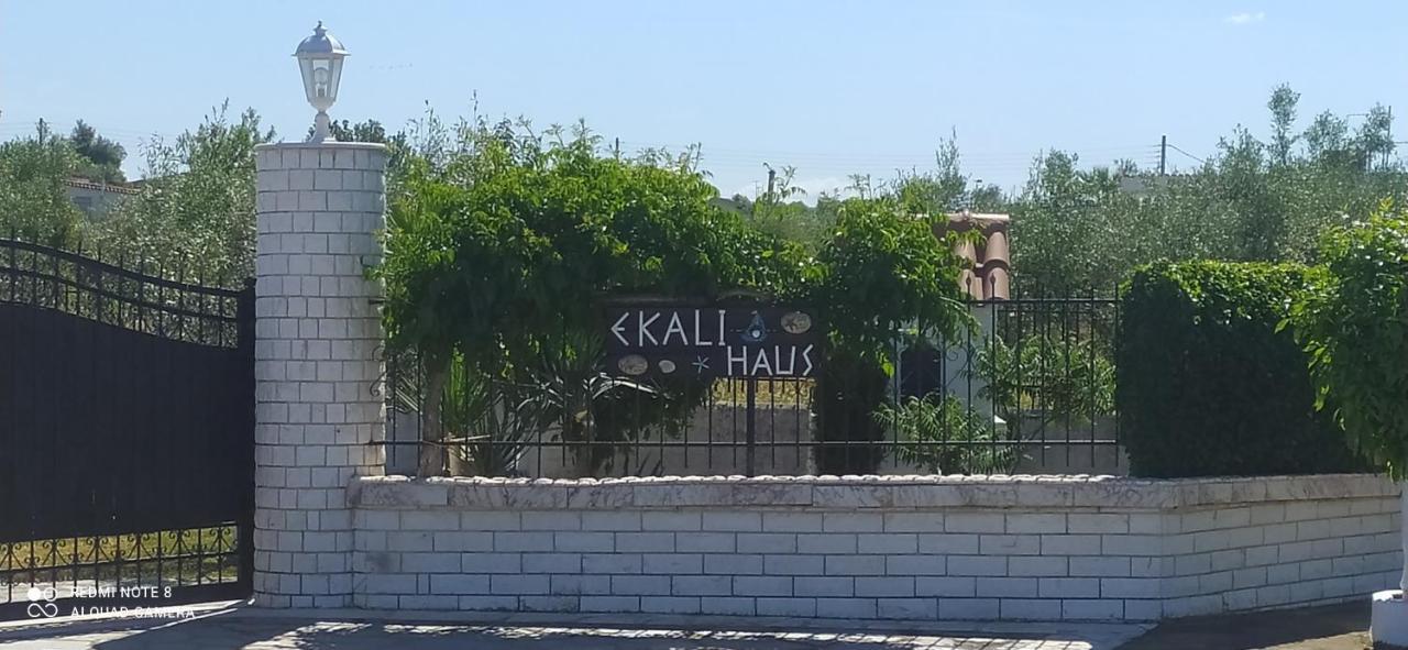 Ekali-Haus Vila Néa Iráklia Exterior foto